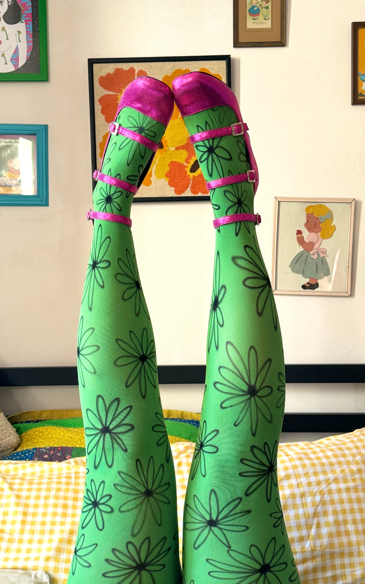 Green Daisy Doodle Tights